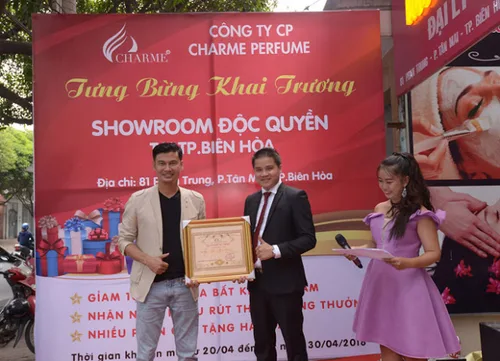 Nghệ sĩ Tiết Cương trở thành đại lý của Charme