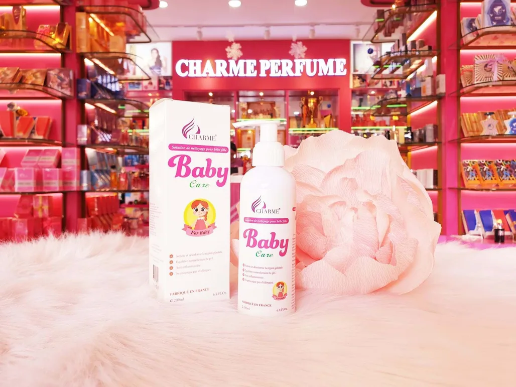Dung Dịch Vệ Sinh Bé Gái Baby Care