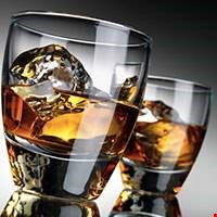 Rượu Rum trắng
